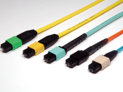 MPO-connectoren: uitlijningsmechanisme en zijn unieke ontwerpkenmerken